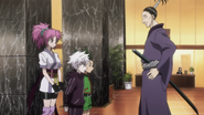 Nobunaga tries to befriend the boys