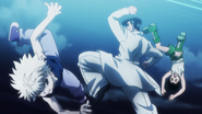 Killua and Gon attacking Knuckle