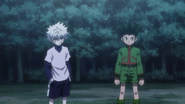 Gon and Killua before final fight with Knuckle and Shoot