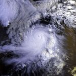 Typhoon Omar 29 aug 1992 2154Z