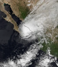 Kiko rapidly weakening, just before landfall on November 25.