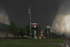 Tornado in Wichita near peak strength at 6:23 PM.