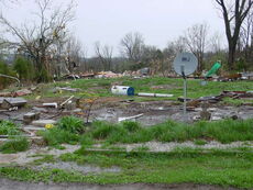 F1 tornado mobile home damage