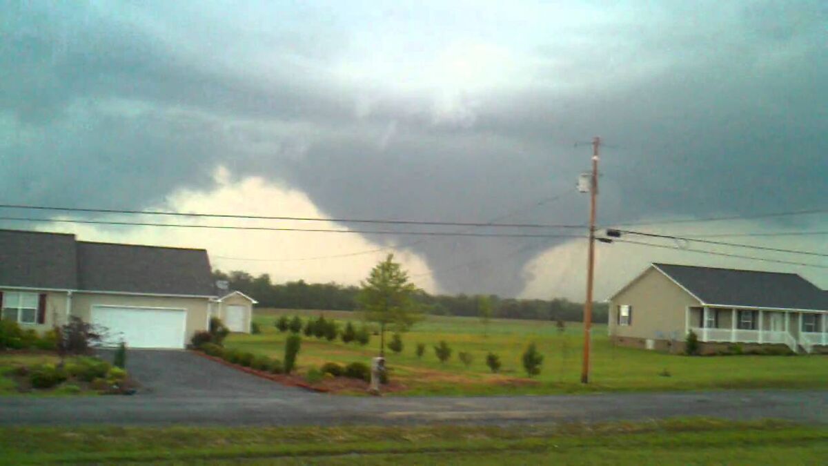 A year after tornado, Baxter Springs trying to move on, Local News