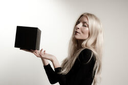 Bang On; iamamiwhoami 10