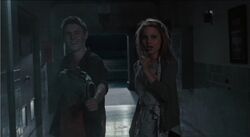 600px-IANF Glove blaster 1.jpg