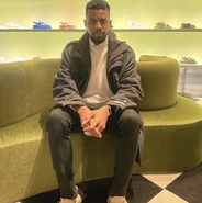 A shopping haul 🎒🎋 - Christopher Kenyatta Sese-Khalid Jr. 🌎🌏🌍🌎🌏 Date: March 27, 2022 Location: Soho, Manhattan, New York City, New York, US