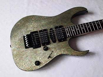 UCMD Snakeskin body