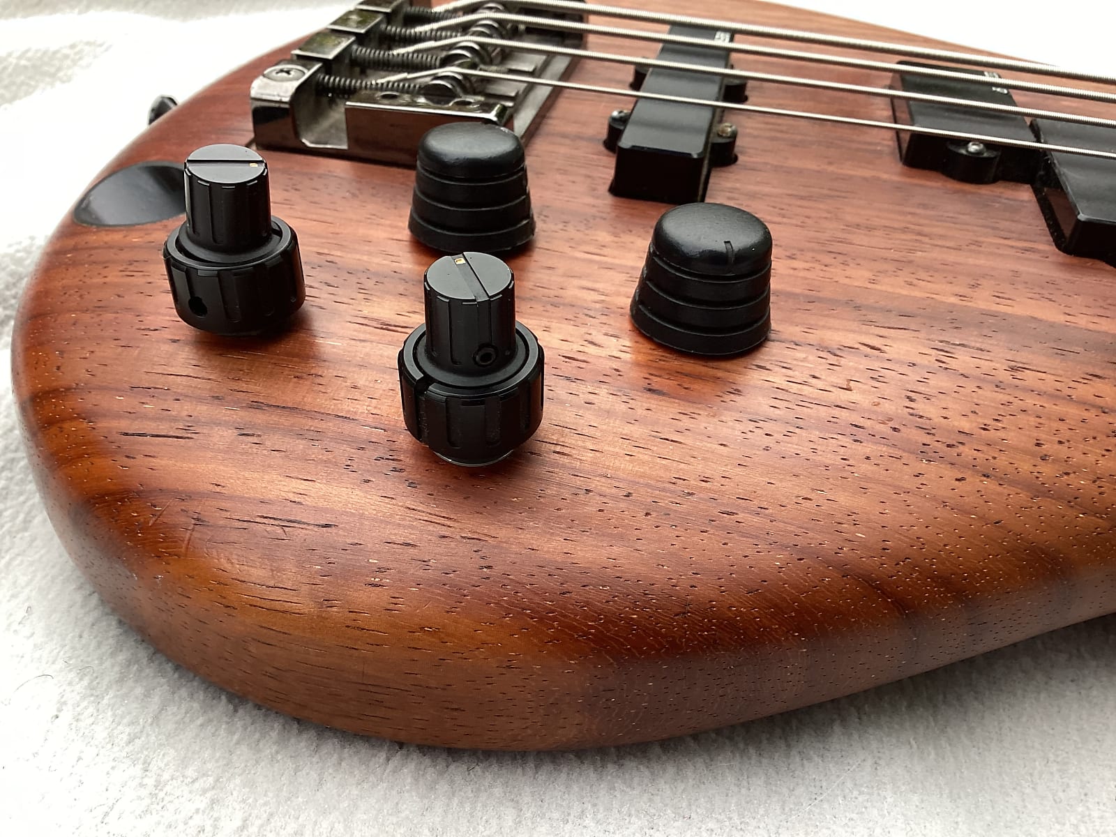 SR1300 (1993–1997) | Ibanez Wiki | Fandom SR1300 (1993–1997) | Ibanez Wiki | Fandom