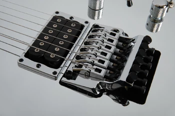 JS1CR30 Edge tremolo