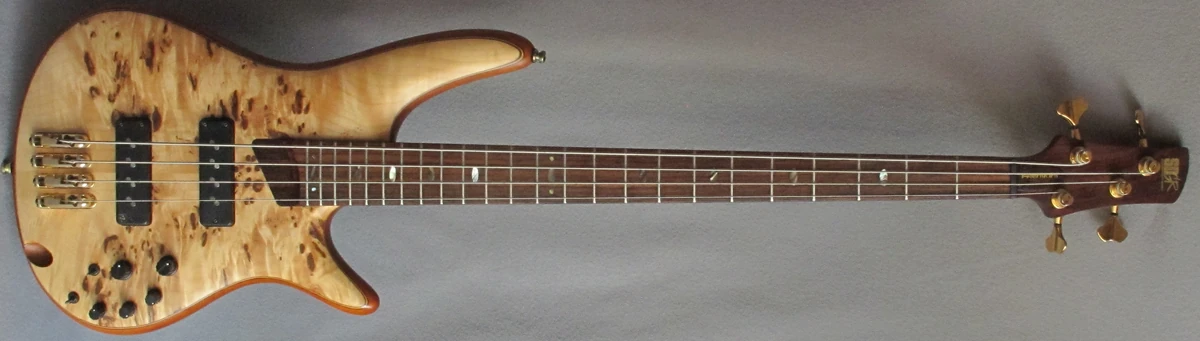 はにページ　SR16 Zephyr 30 in. Chimney Style Range Hood with 3 Speed Settings