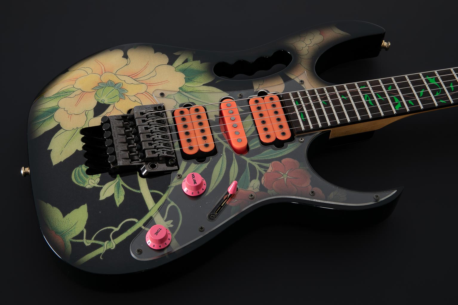 Ibanez JEM77-FP Steve Vai Signature Black Floral Pattern