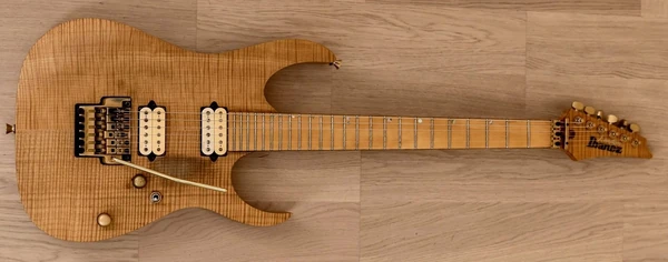 2001 HRG2001 NT