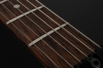 UCEWFM fretboard