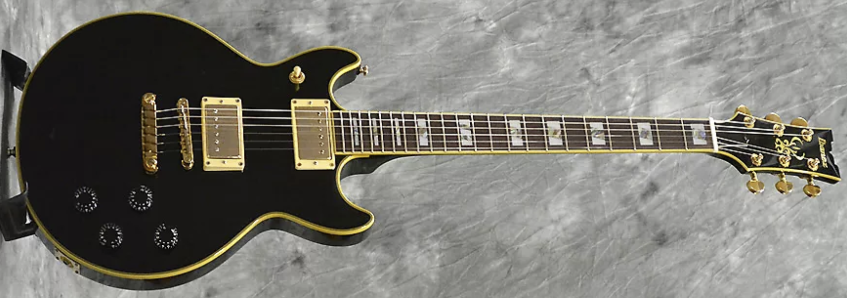 【美品】Ibanez SRA300-PW SDGR EMGピックアップ Ibanez】EMGを搭載した王道SSH仕様の日本製RGが新登場