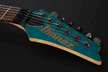 UCEWFM headstock