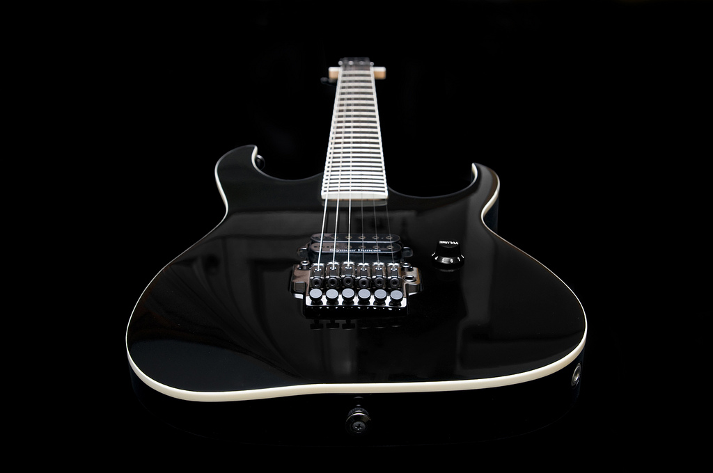 Ibanez Genesis Collection RG565-VK in Vampire Kiss Red