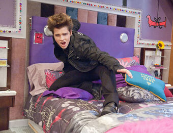 Moonlight Twi Blood Icarly Wiki Fandom