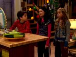 ICarly.S01E01.iPilot.HR.DVDRiP.XviD-LaR.avi 000855083