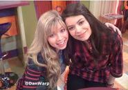 CARLY Y SAM