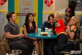 IFindSpencerFriendsStills007