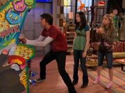 IStage-an-Intervention-icarly-6604651-320-240