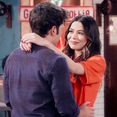 Carly almost kisses Freddie in "iMake New Memories"