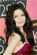 Miranda-cosgrove-2010-kids-choice-awards-02