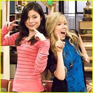 Miranda-cosgrove-wont-cancel