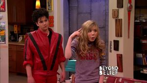 ICarly-3x17-iBelieve-in-Bigfoot-icarly-21406247-1280-720