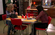 ICarly-iPear-Store-Episode-1