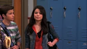 ICarly-4x03-iGet-Pranky-icarly-21402524-1280-720