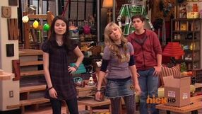 IPsycho-icarly-15026322-624-352