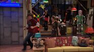 Icarly-125-ihate-a-lovesick-teacher-sparly-6