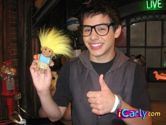 David Archuleta Icarly Wiki Fandom Ver icarly todas las temporadas, todos los episodios en espanol latino online. david archuleta icarly wiki fandom