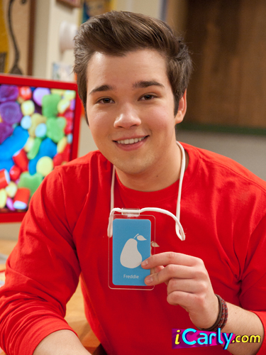 iPear Store, iCarly Wiki