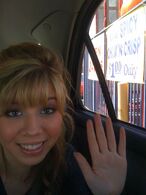 Jennettecarro