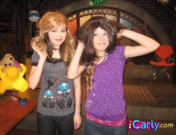 Carly and sam's wig