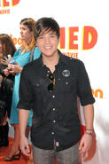 HOT-nathan-kress-15634026-395-594