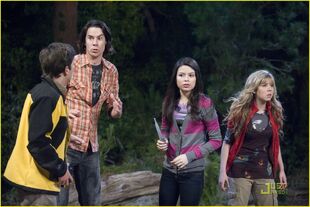 IBelieve-in-Bigfoot-icarly-18433740-1222-815.jpg
