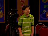 ICarly.S01E01.iPilot.HR.DVDRiP.XviD-LaR.avi 000473375