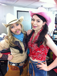 Picture Miranda tweeted of Jennette and her.