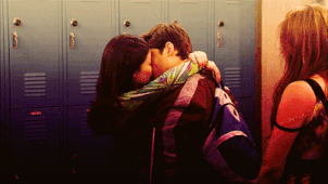 Thekisss.gif