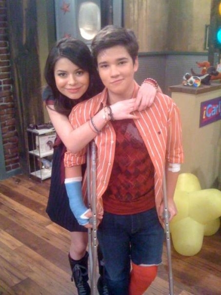 iCarly: iSaved Your Life : Miranda Cosgrove, Nathan  