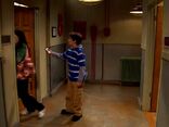 ICarly.S01E01.iPilot.HR.DVDRiP.XviD-LaR.avi 000310791