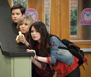 hiding with Freddie and Sam before a prank on Gibby