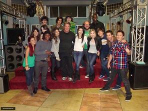 Iparty With Victorious Icarly Wiki Fandom