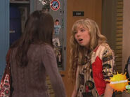 Sam annoyed that Carly didn't call her after kissing Griffin