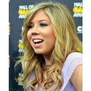 JennetteM