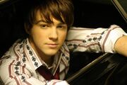 Drake-bell-02